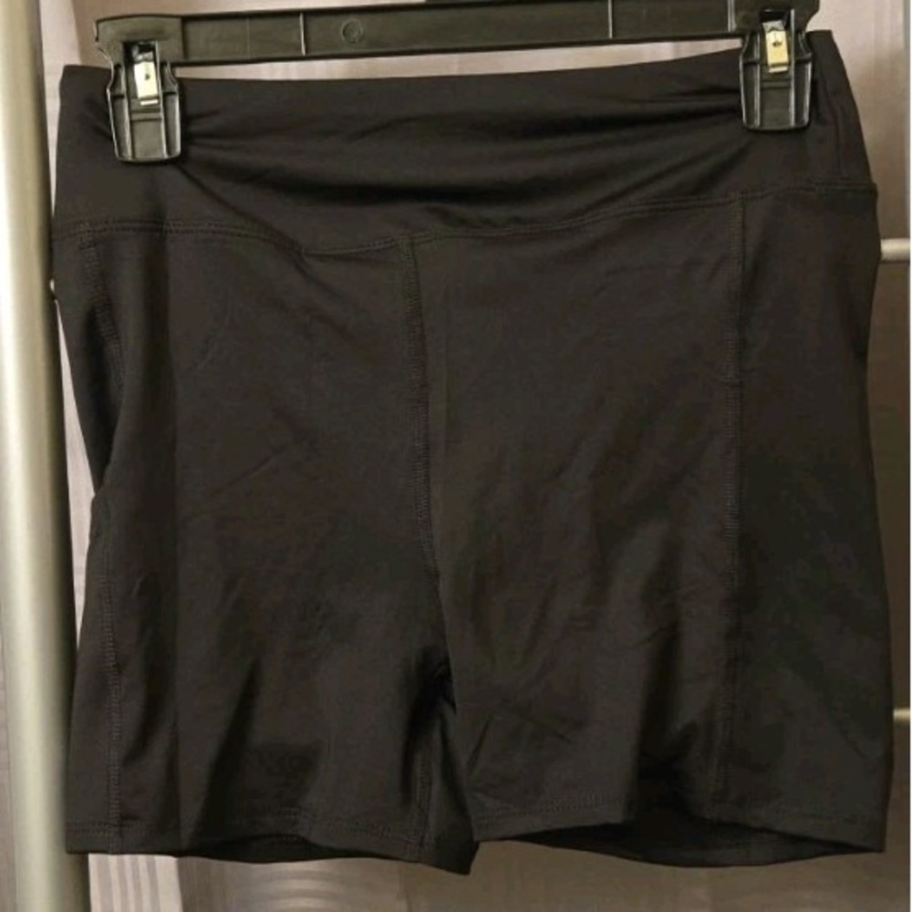 Tommy Bahama Black Golf Shorts Women's‎ S/P